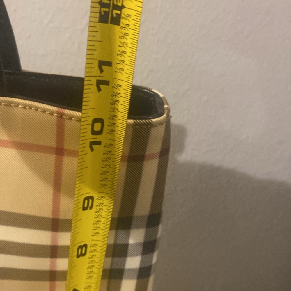 Burberry Nova Check Tote - Picture 8 of 10